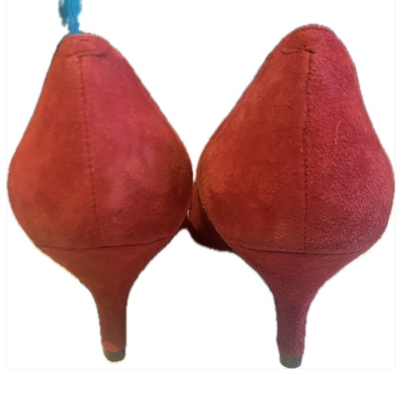 Shoes 9,5 - Picture 2 of 4